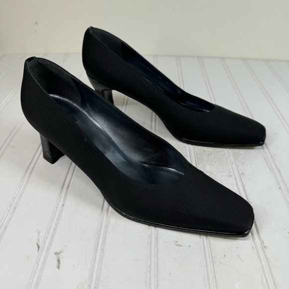 Stuart Weitzman black fabric block heeled pumps - Picture 5 of 9